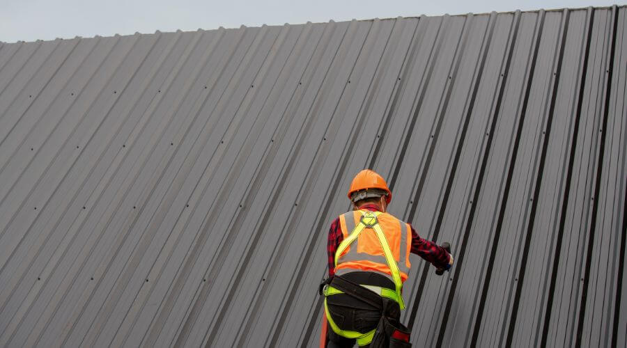Professional metal roof installation services in Saint Anne, IL